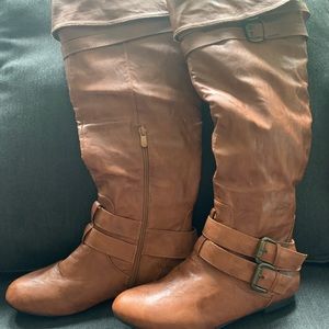 Never-worn Brown Boots
